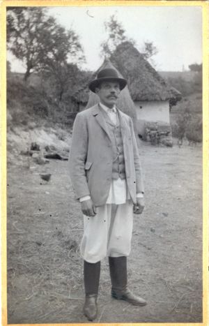 Muškarac u svečanom odijelu