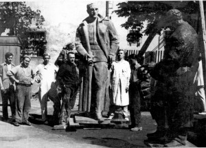 Spomenik kralju Aleksandru za Varaždin - u dvorištu ljevaonice Umjetničke akademije (ALU) u Zagrebu