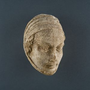 Ženska glava s prevjesom