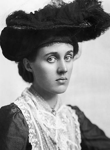 Bell, Vanessa