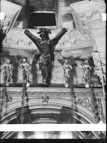 Katedrala Uznesenja Blažene Djevice Marije (sv. Dujma) (Split) : raspelo