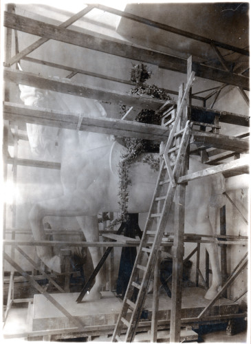 Robert Frangeš Mihanović: Sadreni model Spomenika kralja Tomislava, 1930.