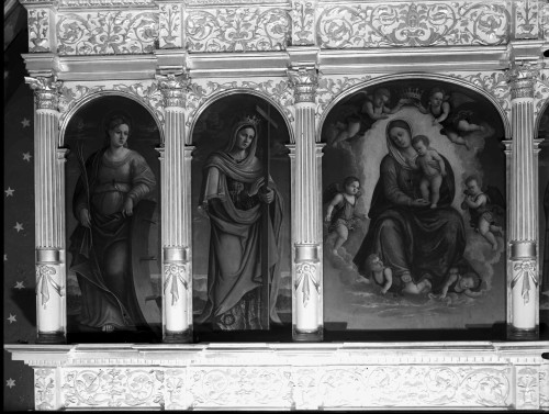 Franjevačka crkva Uznesenja Blažene Djevice Marije (Poljud, Split) : glavni oltar, poliptih, sv. Katarina Aleksandrijska, sv. Jelena i Bogorodica s Djetetom, 1549. (Girolamo da Santa Croce)