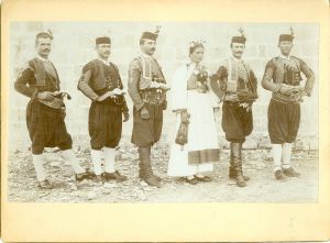 ''Lipo ti je pogledati kad svatovi s kitom jedre''