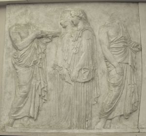 Četiri figure, Partenon - istočni fiz