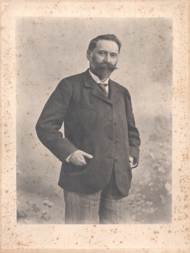 Foto-portret dr. Izidora Kršnjavog