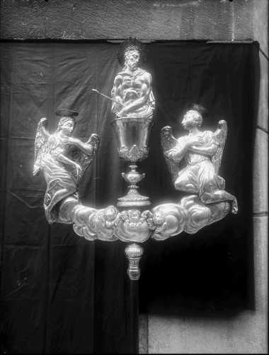 Riznica splitske katedrale (Split) : Znak Bratovštine Presvetog Sakramenta, poč. 18. st. (Krug: Giambattista Trevisan)