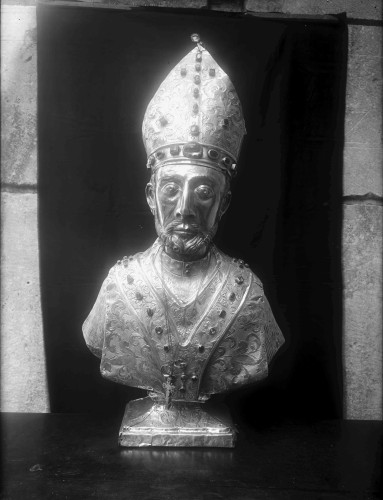 Riznica splitske katedrale (Split) : Poprsje svetog Arnira, 14. st.