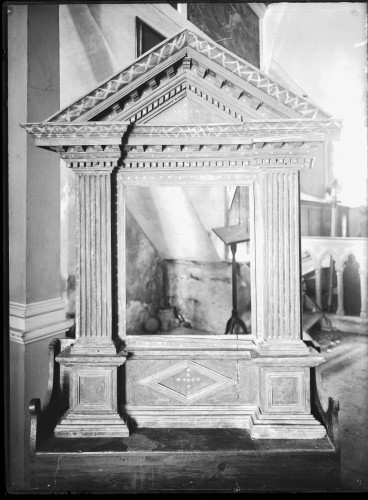 Crkva svete Barbare (Šibenik) : renesansni okvir