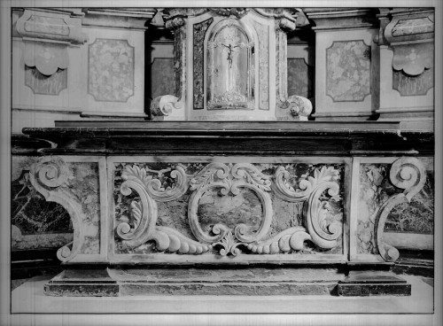 Crkva svetog Franje Ksaverskog (Zagreb) : glavni oltar, 1757., antependij