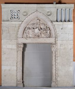 Portal male palače Nimira