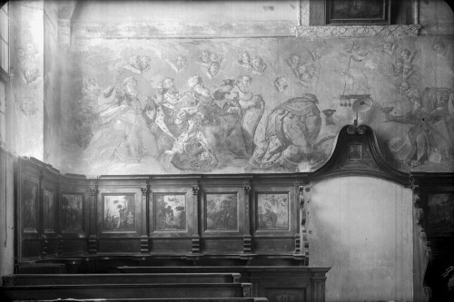 Crkva Bezgrešnog začeća Blažene Djevice Marije (Lepoglava) : pjevalište, zidni oslik, Dvadeset i četiri Starca apokalipse i četiri Bića klanjaju se Janjetu, 1737., detalj (Ivan Krstitelj Ranger)