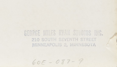 Fotoportret M. B. Sulzbergera s vlastoručnom posvetom Franji Kogoju