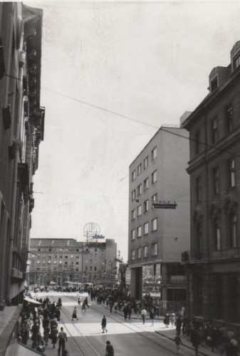 Ilica, pogled prema Trgu bana J. Jelačića / tada Trgu Republike