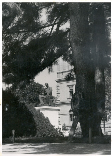 Ivan Meštrović: Spomenik Strossmayeru