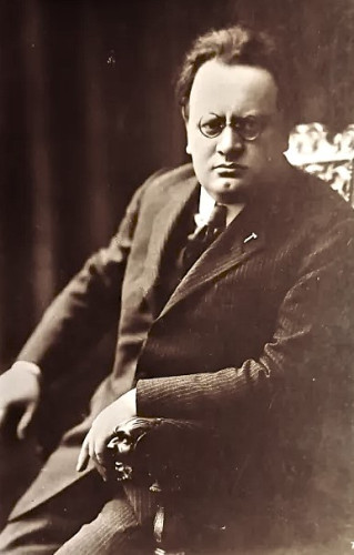 Mussolini, Arnaldo