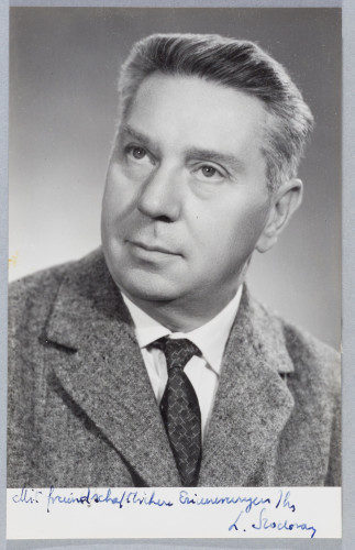 Fotoportret L. Szodoraya s vlastoručnom posvetom Franji Kogoju