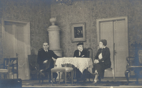 Između jučer i sutra