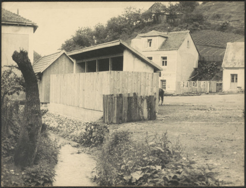 Cazin, javni zahod 